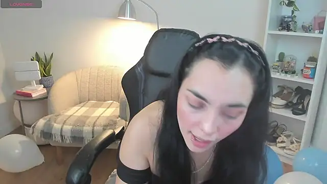  BellaEvans  online show from 04-09-26, 06:19