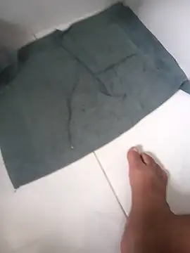 lobomisterioso13 online show from 02-18-26, 05:42