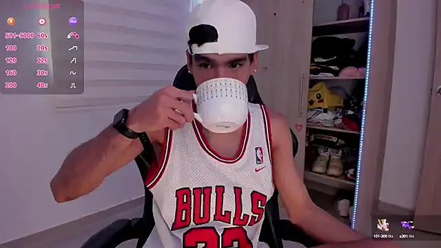 aldrinwhite online show from 02-20-25, 03:08