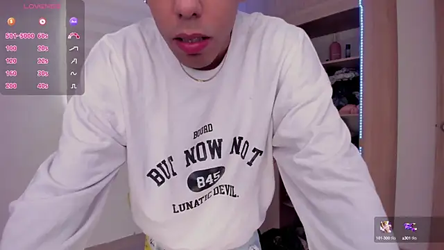 aldrinwhite online show from 03-15-25, 04:21