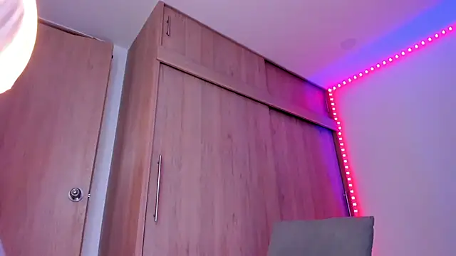 aldrinwhite online show from 02-05-26, 05:39