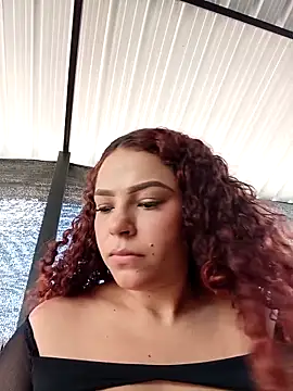 Snapshot of Mommy-Hot chatting on 11-07-25, 01:33 Mommy-Hot online show from 11-07-25, 01:33