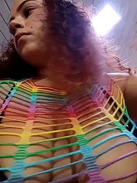 Snapshot of Mommy-Hot chatting on 11-12-25, 12:27 Mommy-Hot online show from 11-12-25, 12:27