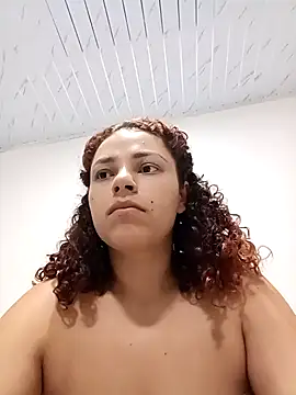 Snapshot of Mommy-Hot chatting on 11-20-25, 11:43 Mommy-Hot online show from 11-20-25, 11:43