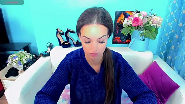 LindaaLu online show from 10-09-25, 03:15