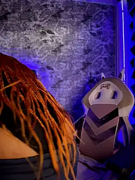 Melany Williams online show from 11-25-25, 01:11