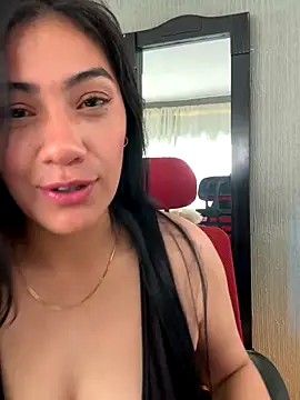 Snapshot of emmily_d chatting on 11-10-25, 06:51 emmily d online show from 11-10-25, 06:51