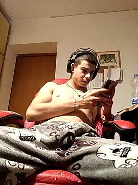 BigDickEnrg7195 online show from 12-01-24, 09:48