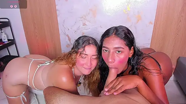 Snapshot of Royal-Destruction chatting on 11-06-25, 02:01 Royal-Destruction online show from 11-06-25, 02:01