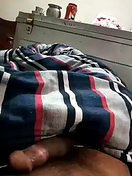 Snapshot of INDIANBOY7439 chatting on 01-17-25, 05:30 INDIANBOY7439 online show from 01-17-25, 05:30