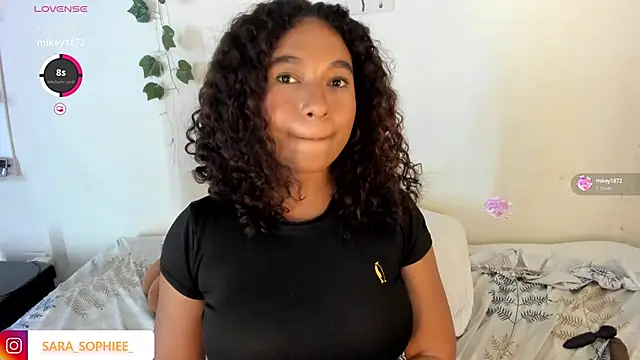 Snapshot of sara_sophieee chatting on 12-10-24, 04:13 sara sophieee online show from 12-10-24, 04:13