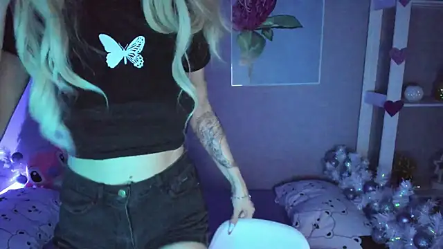 AnneTenet online show from 12-18-24, 05:15