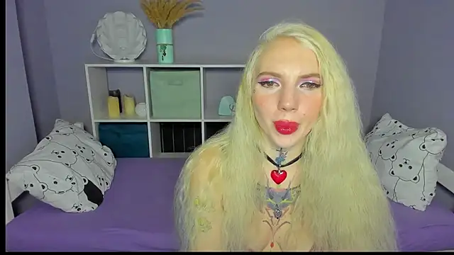 AnneTenet online show from 02-14-25, 07:17