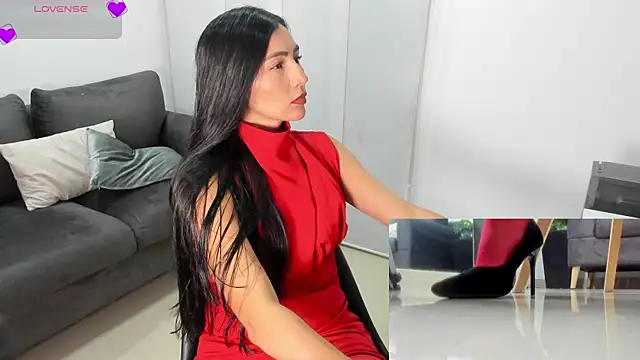 Snapshot of coniie_jhons chatting on 03-26-26, 11:05 coniie jhons online show from 03-26-26, 11:05