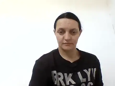 Snapshot of Vimed19 chatting on 03-10-25, 06:49 Vimed19 online show from 03-10-25, 06:49