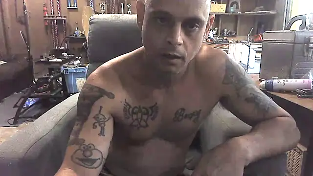 Buffshagswell online show from 09-29-25, 02:55