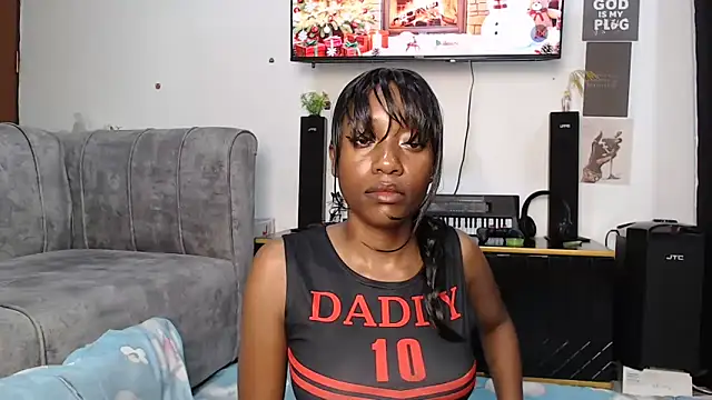 Snapshot of Zuri- chatting on 12-03-25, 02:41 Zuri- online show from 12-03-25, 02:41