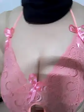 Snapshot of Ghazal_Arab21 chatting on 03-19-25, 10:53 Ghazal Arab21 online show from 03-19-25, 10:53