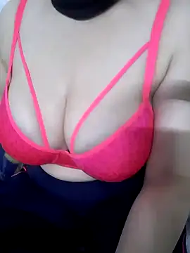 Snapshot of Ghazal_Arab21 chatting on 03-22-25, 10:15 Ghazal Arab21 online show from 03-22-25, 10:15