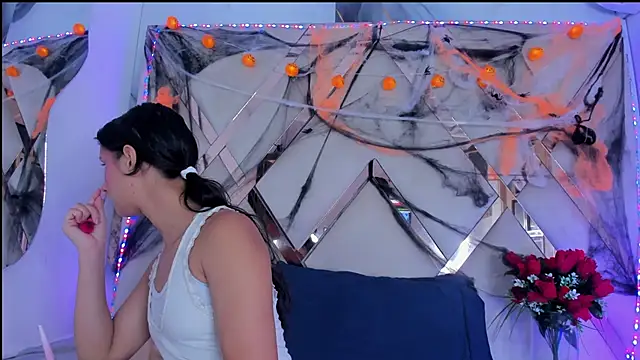 ninaht online show from 10-27-25, 08:35