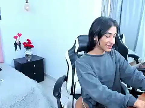 SofiaNaugthyxTS online show from 03-15-25, 09:05