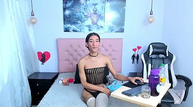 SofiaNaugthyxTS online show from 03-21-25, 06:49