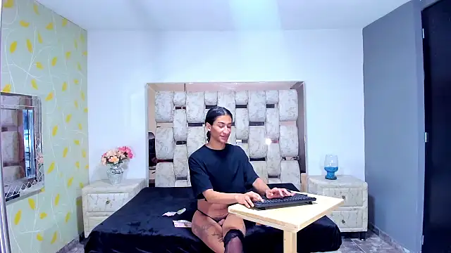 SofiaNaugthyxTS online show from 09-22-25, 08:11