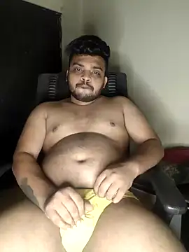 Snapshot of Mr_Handsome_hunk chatting on 12-29-24, 10:14 Mr Handsome hunk online show from 12-29-24, 10:14