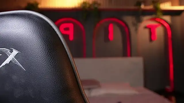 Austin bolt online show from 11-08-25, 03:29