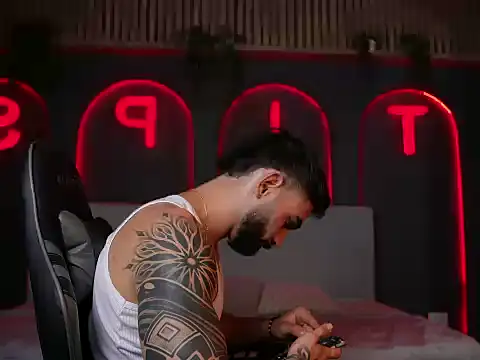 Austin bolt online show from 11-13-25, 03:49