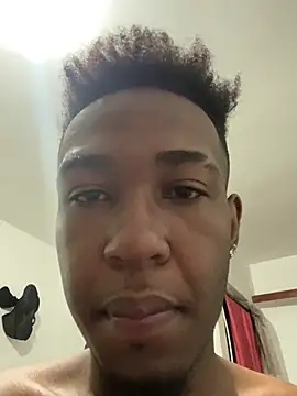 Snapshot of jaell2121 chatting on 01-04-25, 01:31 jaell2121 online show from 01-04-25, 01:31