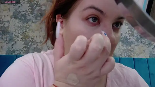 Snapshot of MelanieBrownn chatting on 01-11-25, 05:41 MelanieBrownn online show from 01-11-25, 05:41