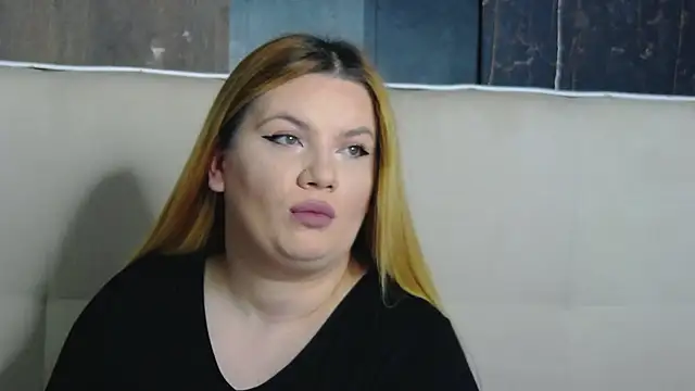 MelanieBrownn online show from 12-02-25, 07:25