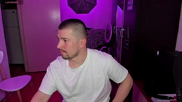 Michael Wolfborn online show from 09-29-25, 03:39