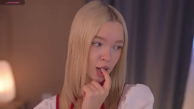  AlinaBailey online show from 11-08-25, 01:00