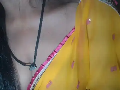 Snapshot of Indianstreamm chatting on 03-06-25, 05:00 Indianstreamm online show from 03-06-25, 05:00