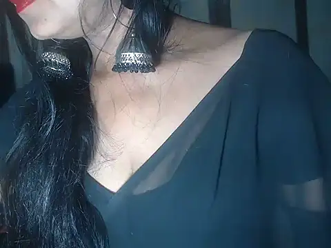 Snapshot of Indianstreamm chatting on 03-08-25, 04:50 Indianstreamm online show from 03-08-25, 04:50