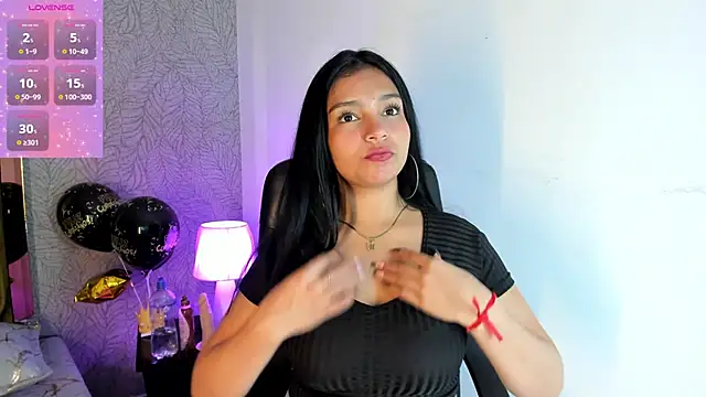 Snapshot of Candys_victoria chatting on 10-09-25, 03:15 Candys victoria online show from 10-09-25, 03:15