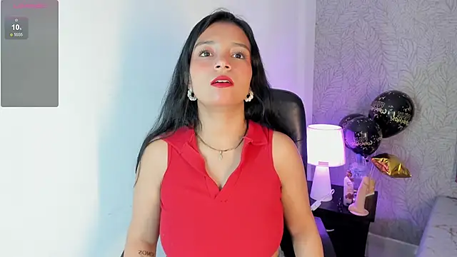 Snapshot of Candys_victoria chatting on 10-15-25, 02:55 Candys victoria online show from 10-15-25, 02:55