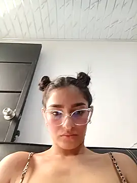 Ary-18 online show from 10-25-25, 01:40