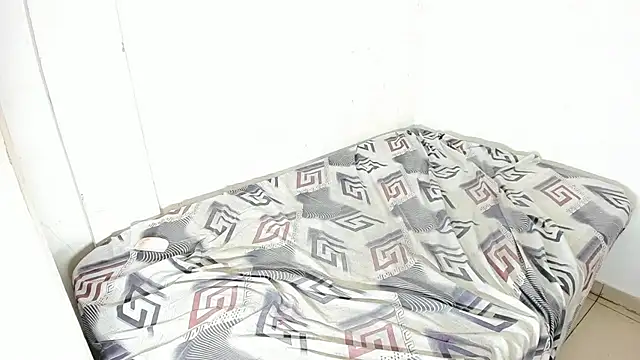 leinisofia69 online show from 01-08-25, 03:19