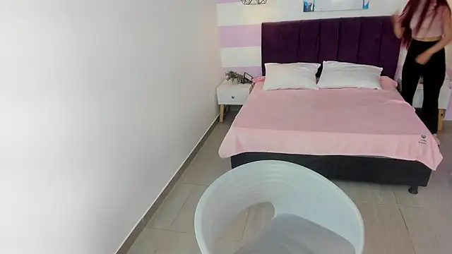 Snapshot of Scarlett__bell chatting on 02-02-26, 01:10 Scarlett bell online show from 02-02-26, 01:10