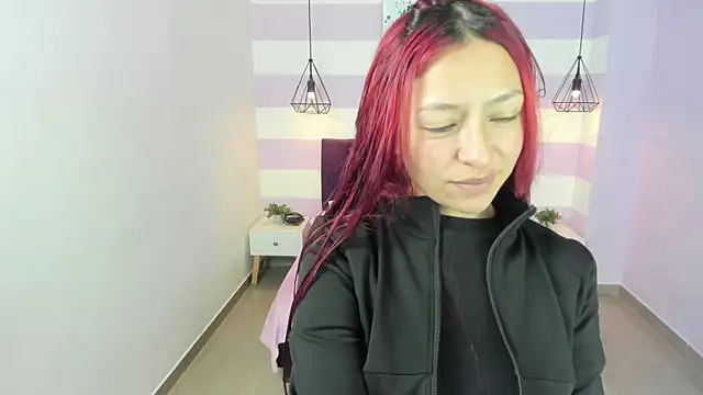 Snapshot of Scarlett__bell chatting on 02-25-26, 01:21 Scarlett bell online show from 02-25-26, 01:21