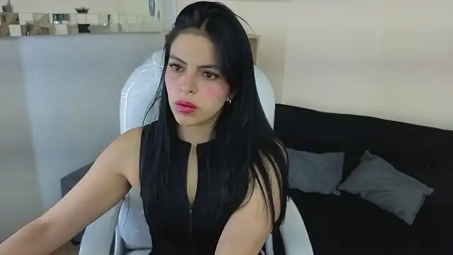 Eliie Ruizz online show from 10-29-25, 09:27