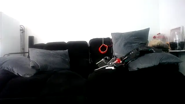 Snapshot of Niquitasparkles chatting on 01-21-25, 06:22 Niquitasparkles online show from 01-21-25, 06:22