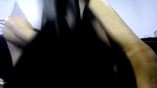 Snapshot of Niquitasparkles chatting on 02-07-25, 12:20 Niquitasparkles online show from 02-07-25, 12:20