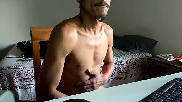 Snapshot of villanocat chatting on 12-21-24, 11:45 villanocat online show from 12-21-24, 11:45