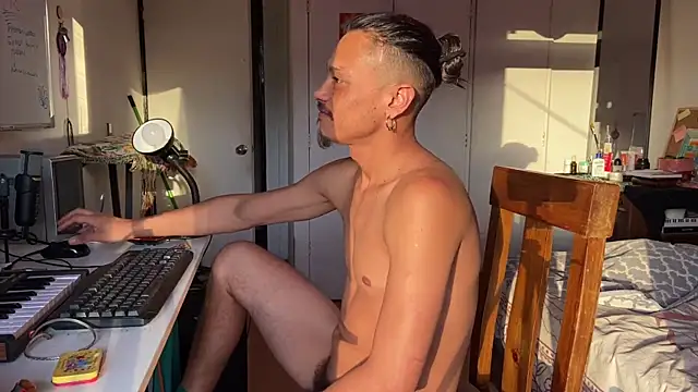 Snapshot of villanocat chatting on 01-03-25, 10:20 villanocat online show from 01-03-25, 10:20