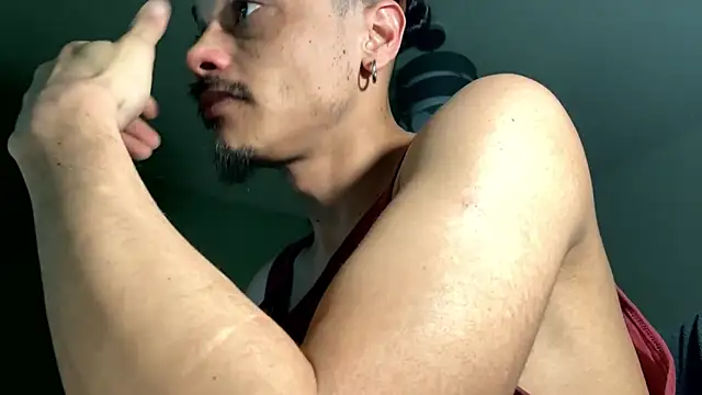 Snapshot of villanocat chatting on 09-25-25, 03:43 villanocat online show from 09-25-25, 03:43