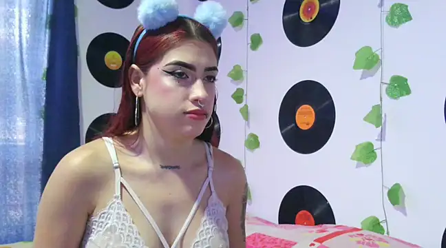 Darlyhooper1- online show from 02-06-25, 06:02